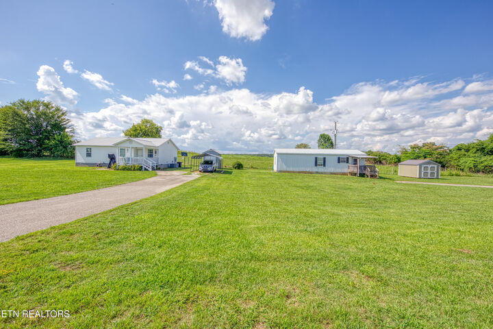 Property Photo: 5819+5817 US Highway 411 S TN 37801