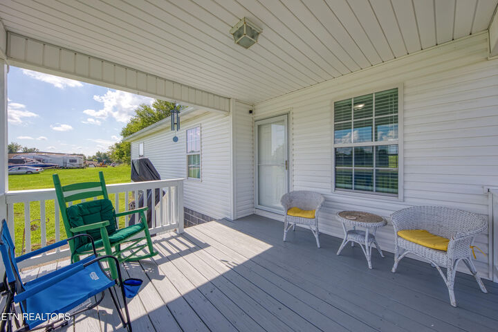 Property Photo:  5819+5817 US Highway 411 S  TN 37801 
