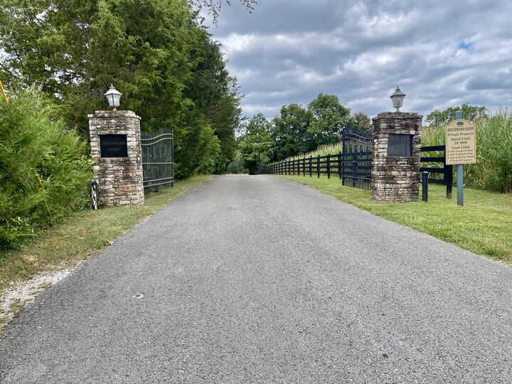 Property Photo: 8 Beechwood Drive KY 42544