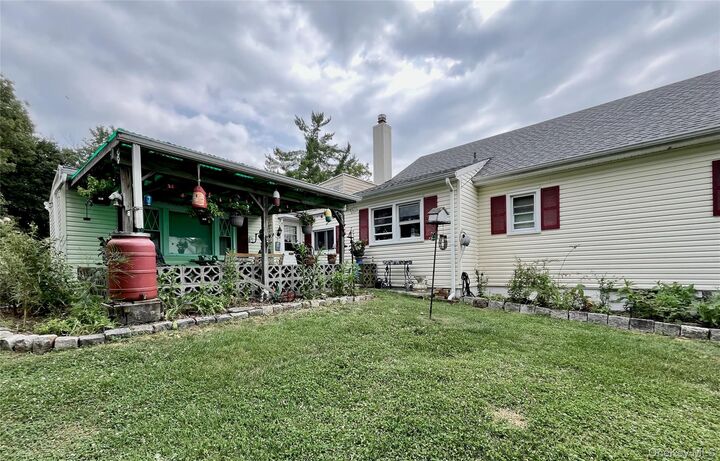 Property Photo:  3 Fairview Drive  NY 10990 