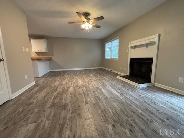 Property Photo: 201 Millwheel Court VA 24503