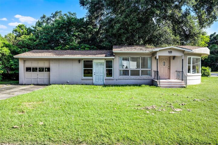 Property Photo: 905 Dowd Avenue FL 32804
