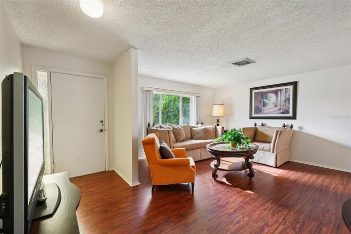 Property Photo: 10526 Mira Vista Drive FL 34668