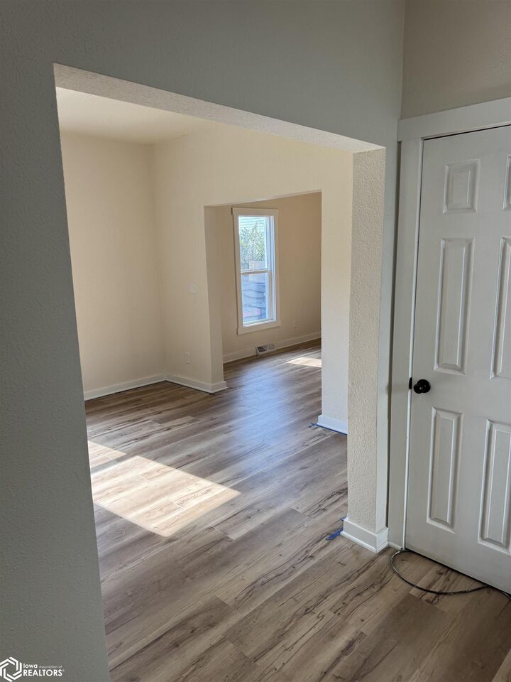 Property Photo:  1804 Capitol Avenue  IA 50316 