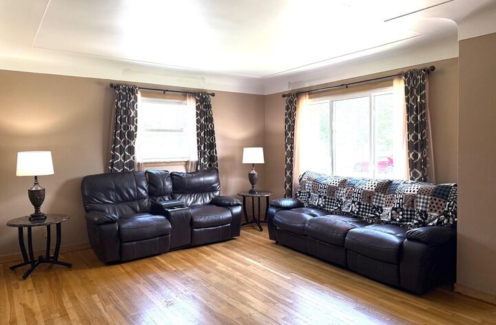 Property Photo:  1900 S Farragut Street  MI 48708 