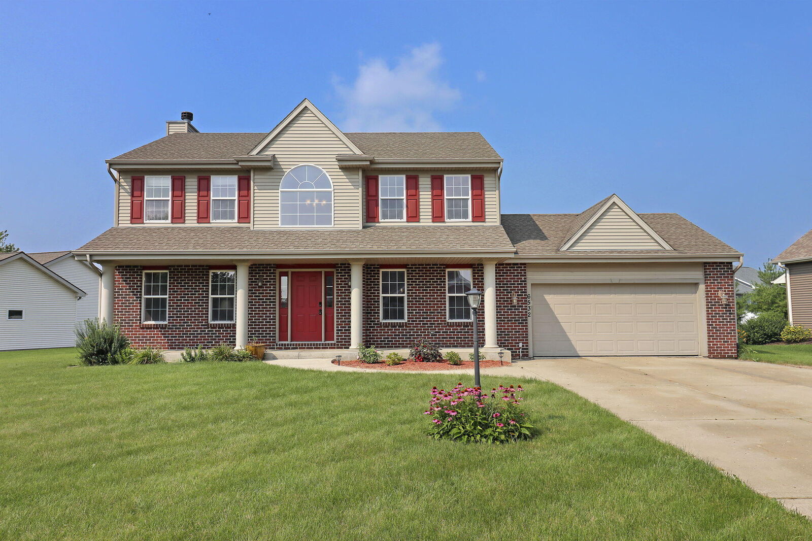 Property Photo:  6532 Kingsview Dr  WI 53406 