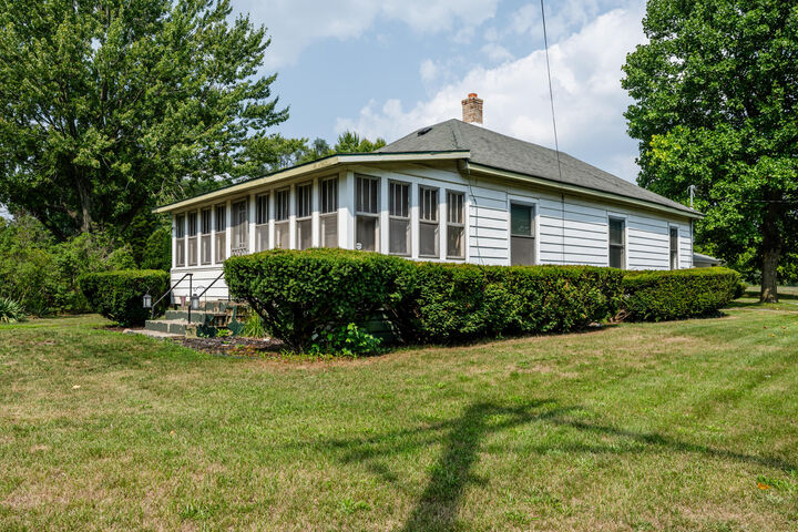 Property Photo: 4109 Coloma Road MI 49038