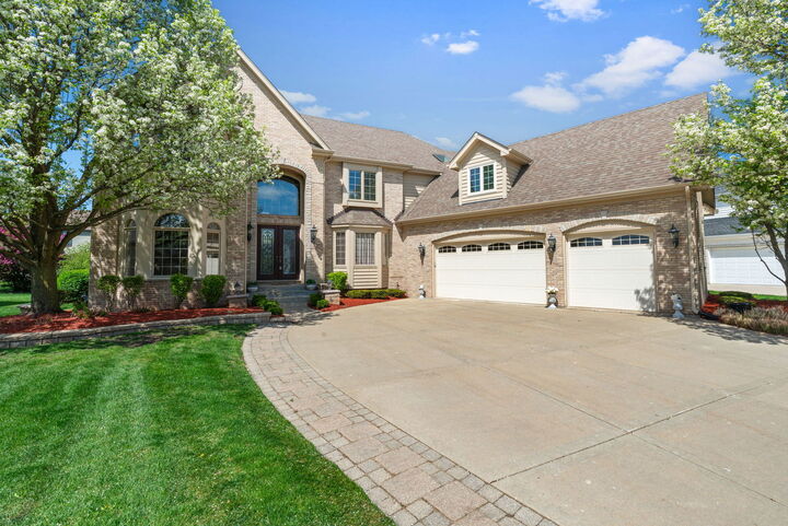 Property Photo: 4052 Teak Circle IL 60564