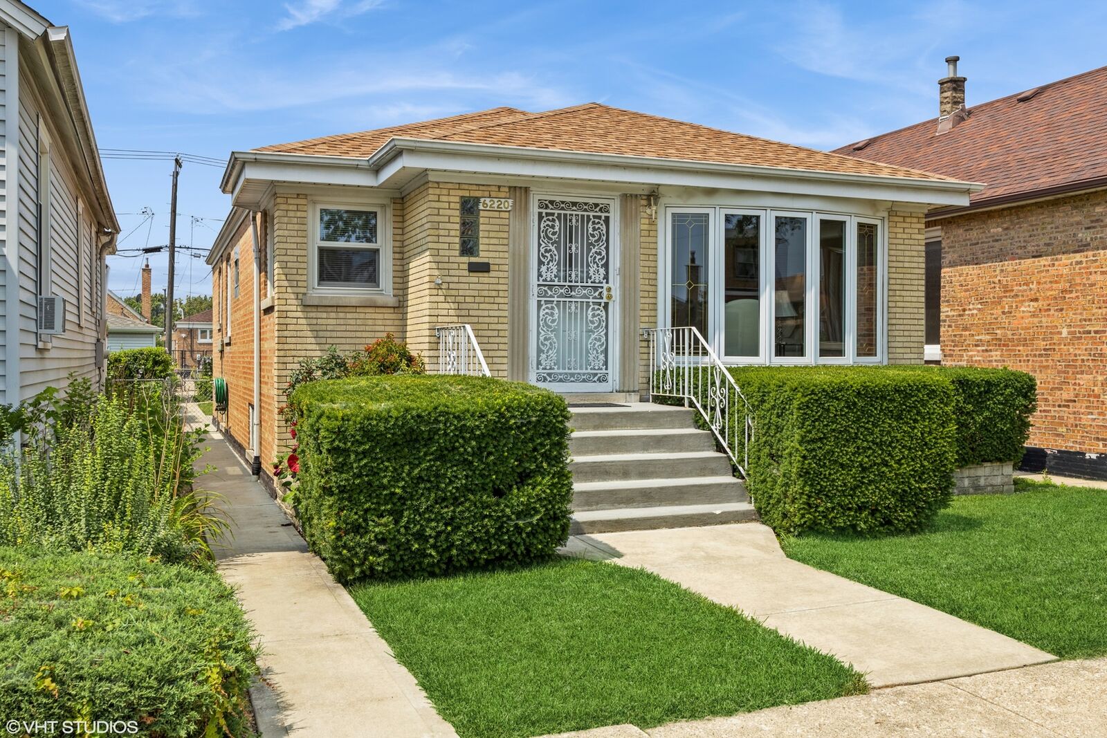 Property Photo: 6220 S McVicker Avenue IL 60638