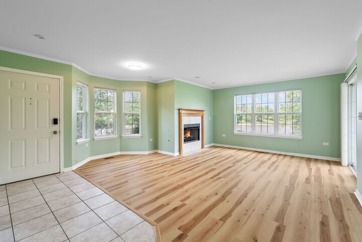 Property Photo: 2503 Sheehan Drive 104 IL 60564
