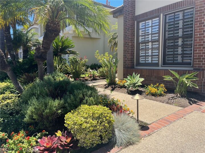 Property Photo:  6260 Napoli Court  CA 90803 