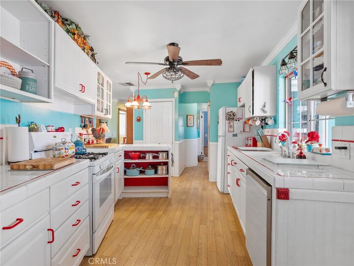 Property Photo:  5124 Luna Road  CA 92371 