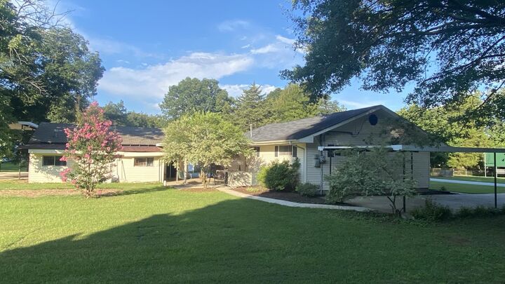 Property Photo: 8625 Boxwood Lane TN 37379