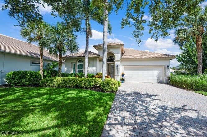 Property Photo:  23110 Oakglen Lane  FL 34135 