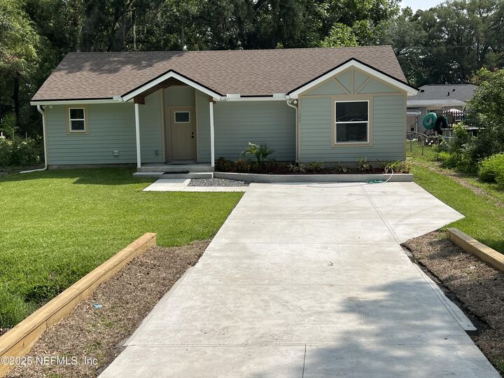 Property Photo: 1285 Azalea Drive FL 32205