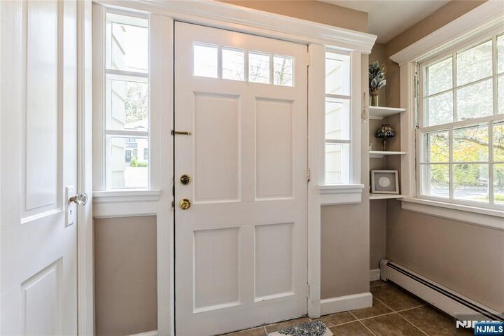 Property Photo:  24 Chestnut Street  NJ 07430 