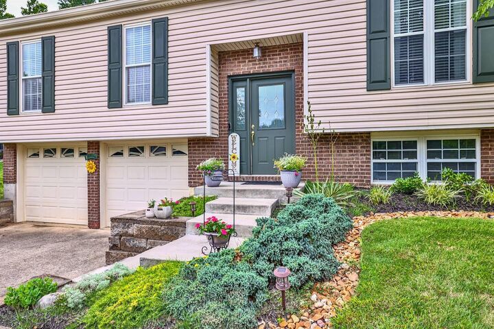 Property Photo:  3201 Laurel Oak Court  KY 41017 