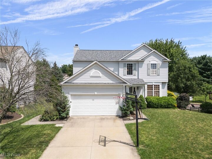 Property Photo:  2327 Crockett Circle  OH 44224 
