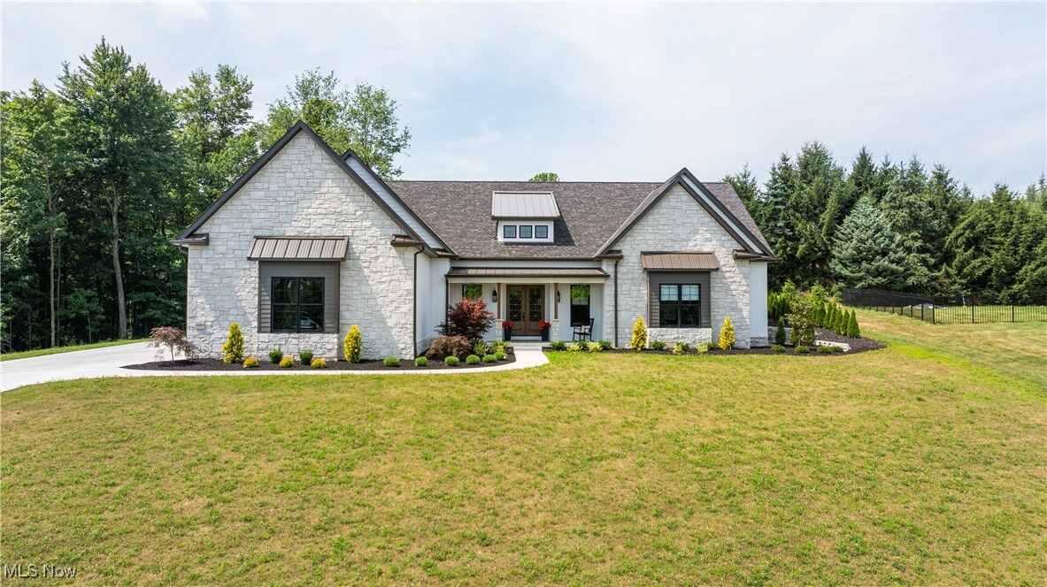 Property Photo: 8484 Ivy Hill Drive OH 44514