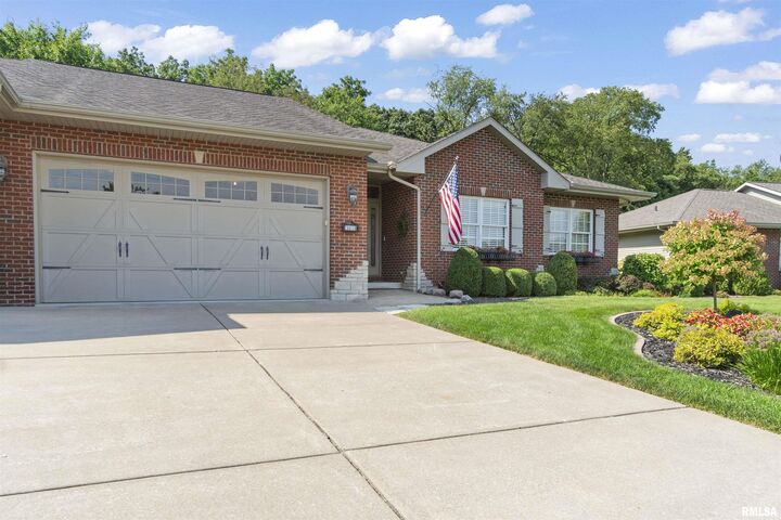 Property Photo:  6701 N Grand Fir Drive  IL 61528 
