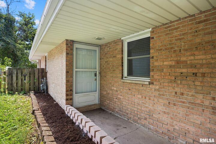 Property Photo:  620 W Mount Hawley Terrace  IL 61615 