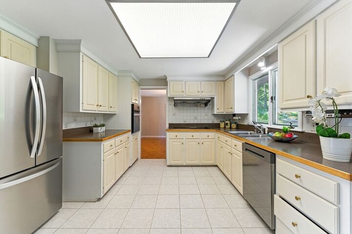 Property Photo:  59 Johnson Rd  MA 01890 
