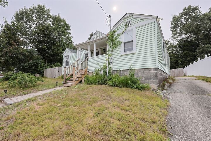 Property Photo:  19 Chestnut Ave  MA 01501 