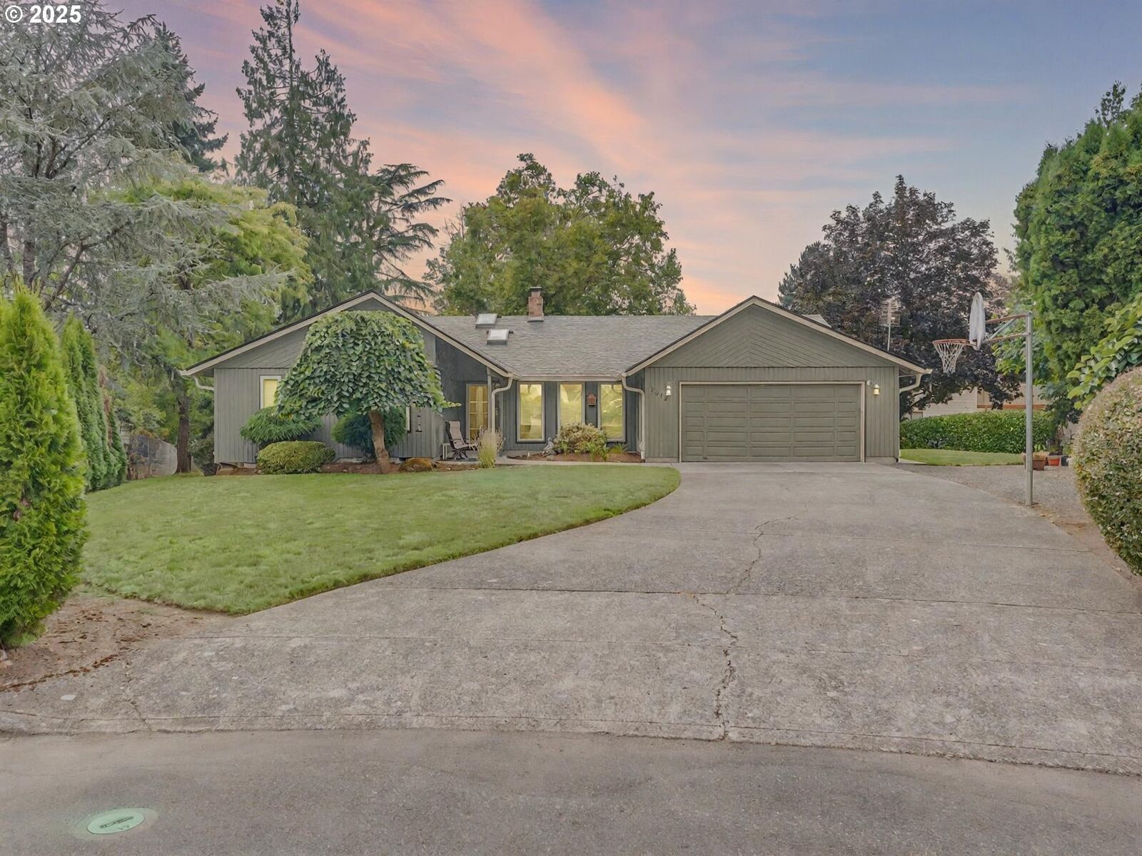 Property Photo: 2614 SE 138th Ave WA 98683