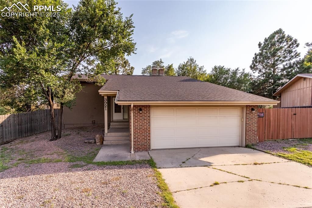 Property Photo: 3921 S Carefree Circle CO 80917