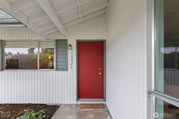 Property Photo: 15327 NE 1st Street WA 98007
