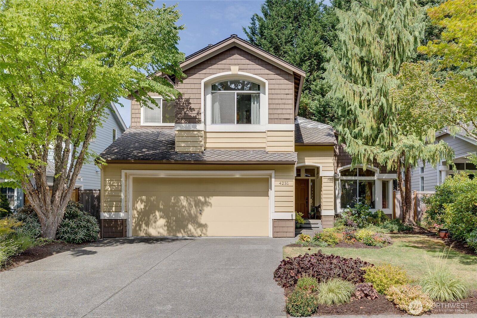 Property Photo:  4231  258th Avenue SE  WA 98029 