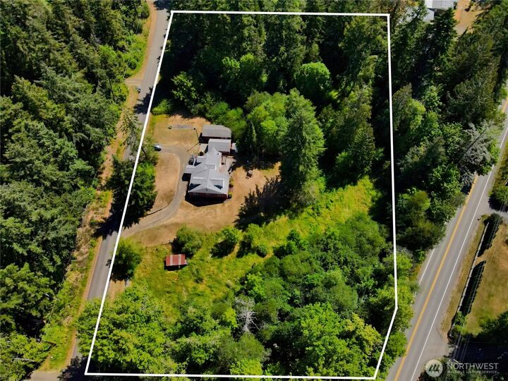 Property Photo:  80 SE Channel Point Rd  WA 98584 