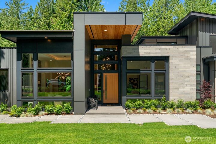 Property Photo:  10230 SE 13th Place  WA 98004 