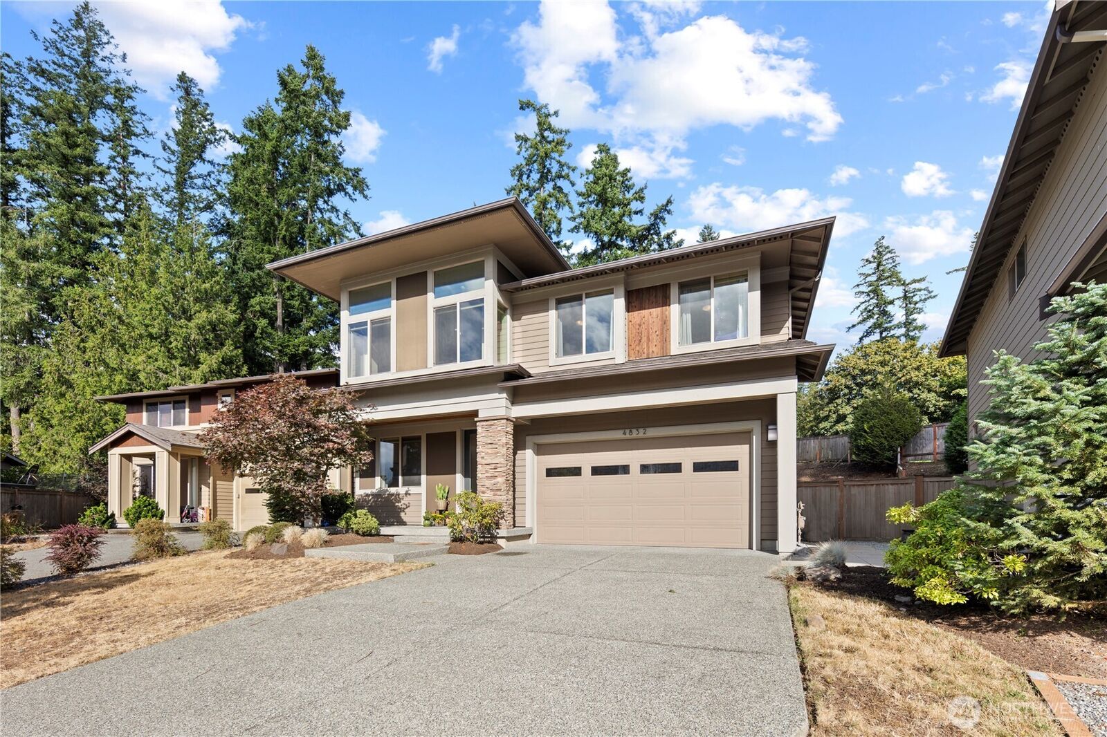 Property Photo:  4832  243rd Circle SE  WA 98029 