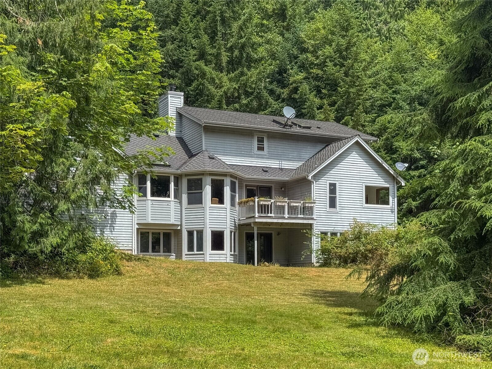 Property Photo:  6604  282nd Avenue SE  WA 98027 