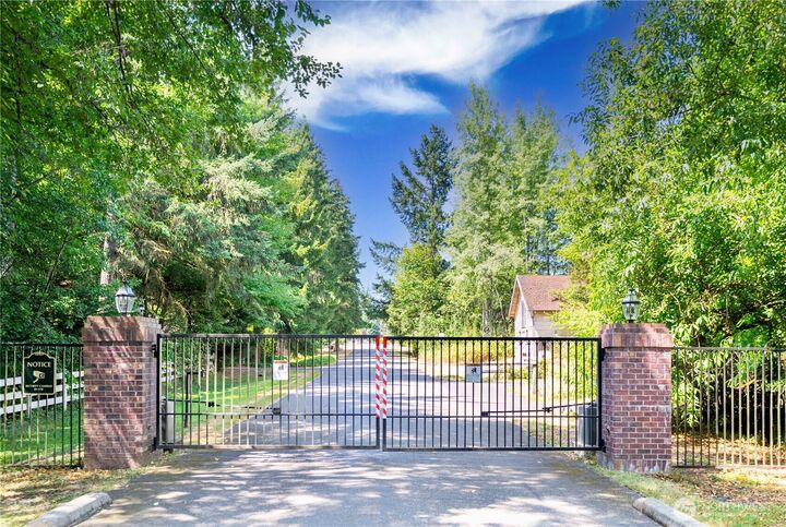 Property Photo:  28255  105th Avenue SE  WA 98092 