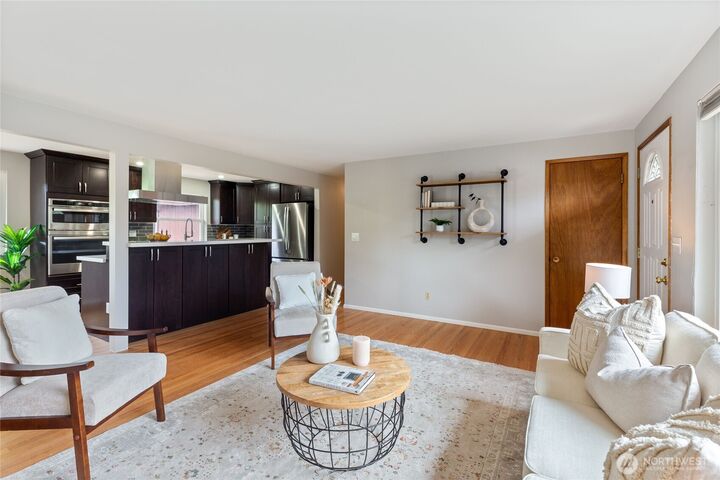 Property Photo: 9805 S 212th Street WA 98031