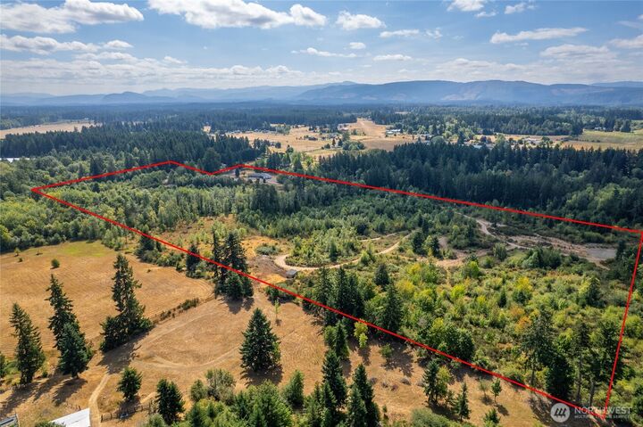 Property Photo:  13945  Morris Road SE  WA 98597 