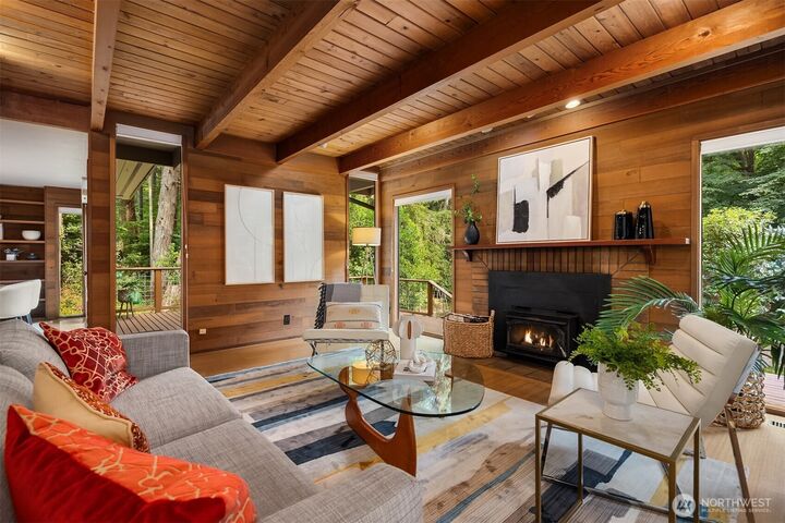 Property Photo:  10871  Manitou Beach Drive NE  WA 98110 