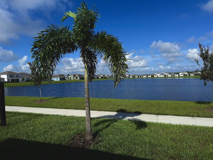 Property Photo: 1616 Groveline Road FL 34771