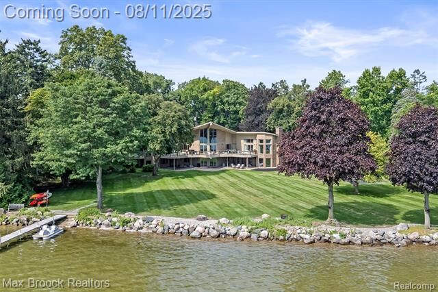 3333 W Shore Drive  Orchard Lake Village MI 48324 photo
