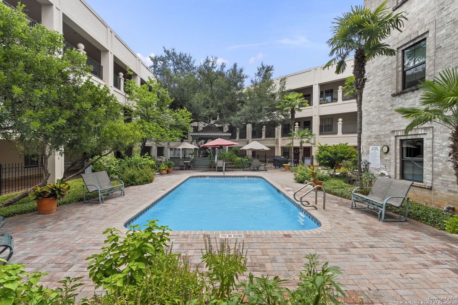 Property Photo:  100 W El Prado Drive 214  TX 78212 