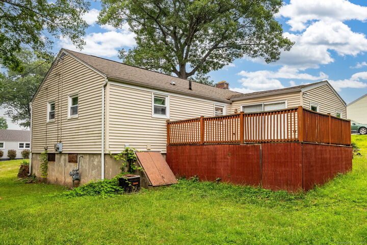Property Photo: 173 Timber Trail CT 06109