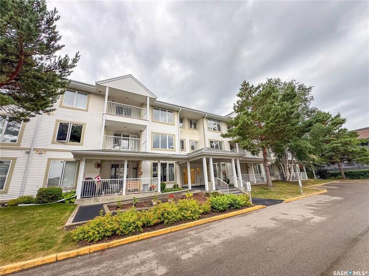 305 34th Street W 215  Prince Albert SK S6V 8B8 photo