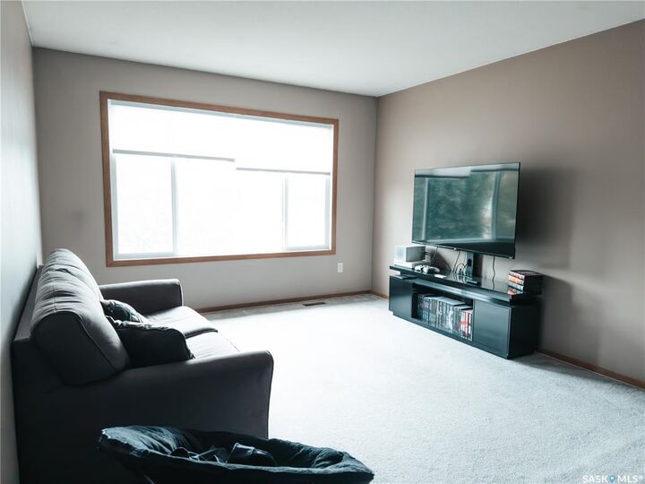 Property Photo:  309 Klassen Street W  SK S0K 4S0 