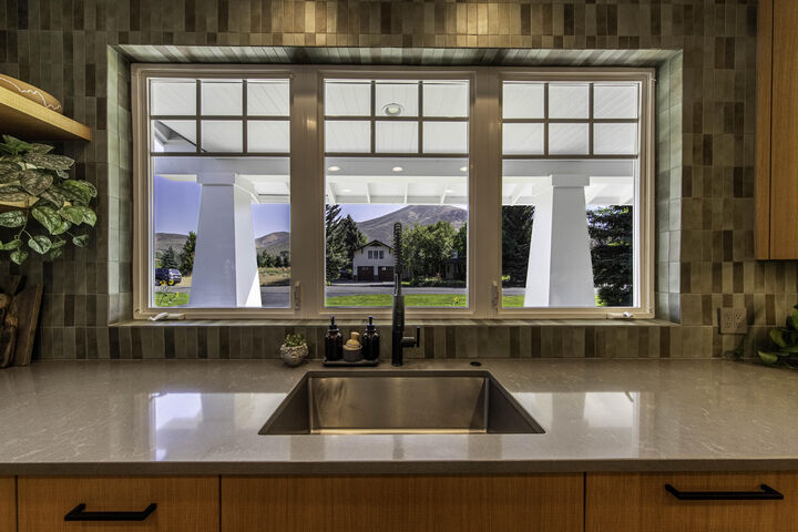 Property Photo: 1521 Heroic Rd ID 83333