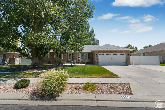 Property Photo: 11321 S 2480 W UT 84095
