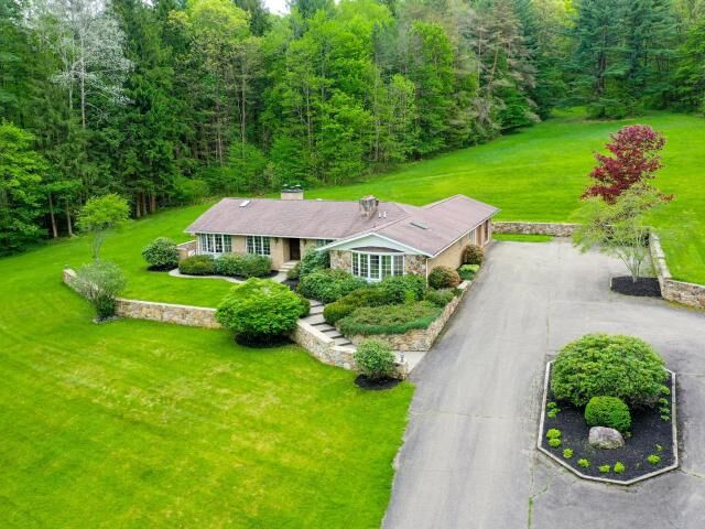 Property Photo: 275 Emmaus Lane PA 16371