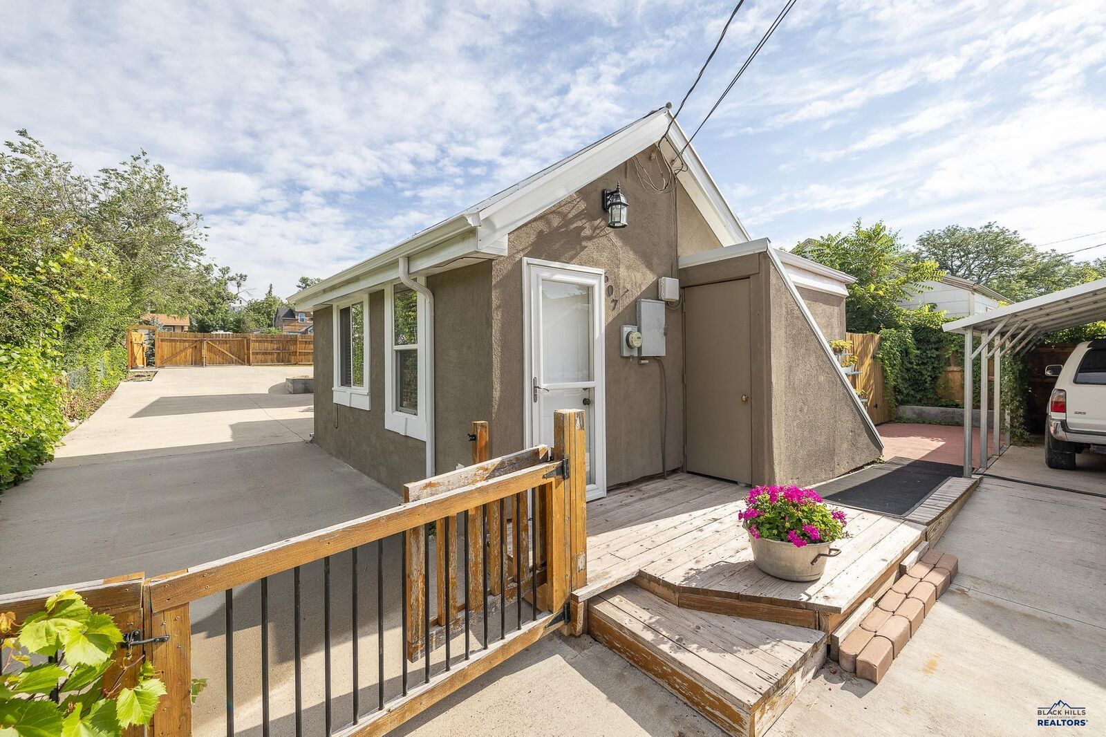 Property Photo:  607 St Cloud St  SD 57701 