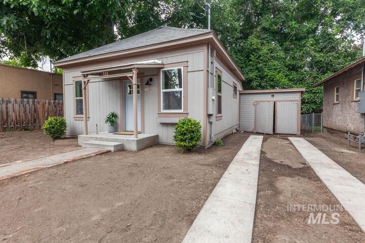 422 15th St  Lewiston ID 83501 photo